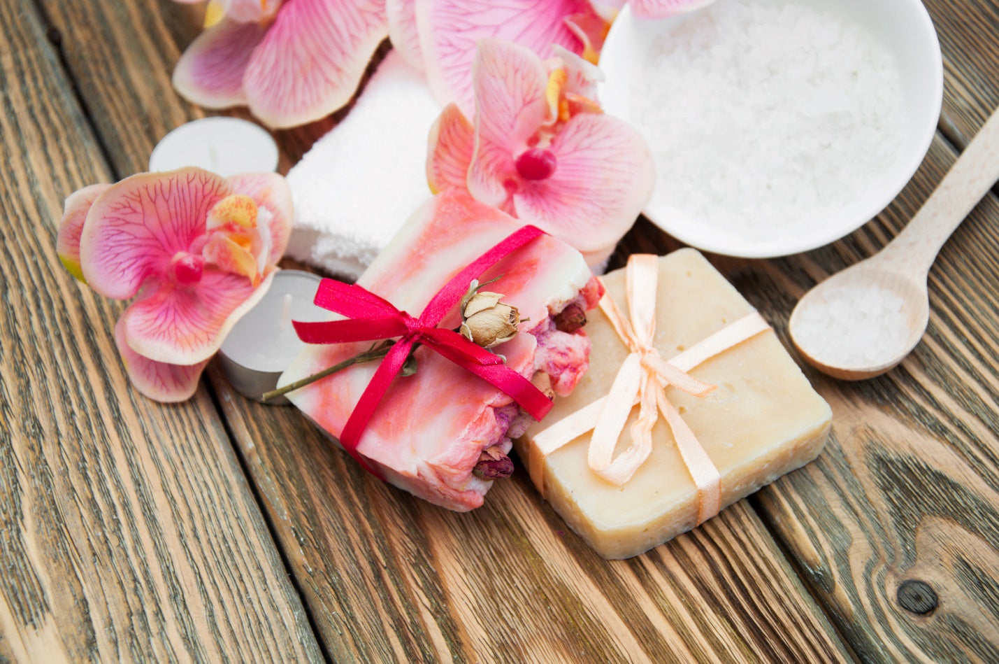 Feminine Hygiene Essentials for Your 2025 Self Care Routine