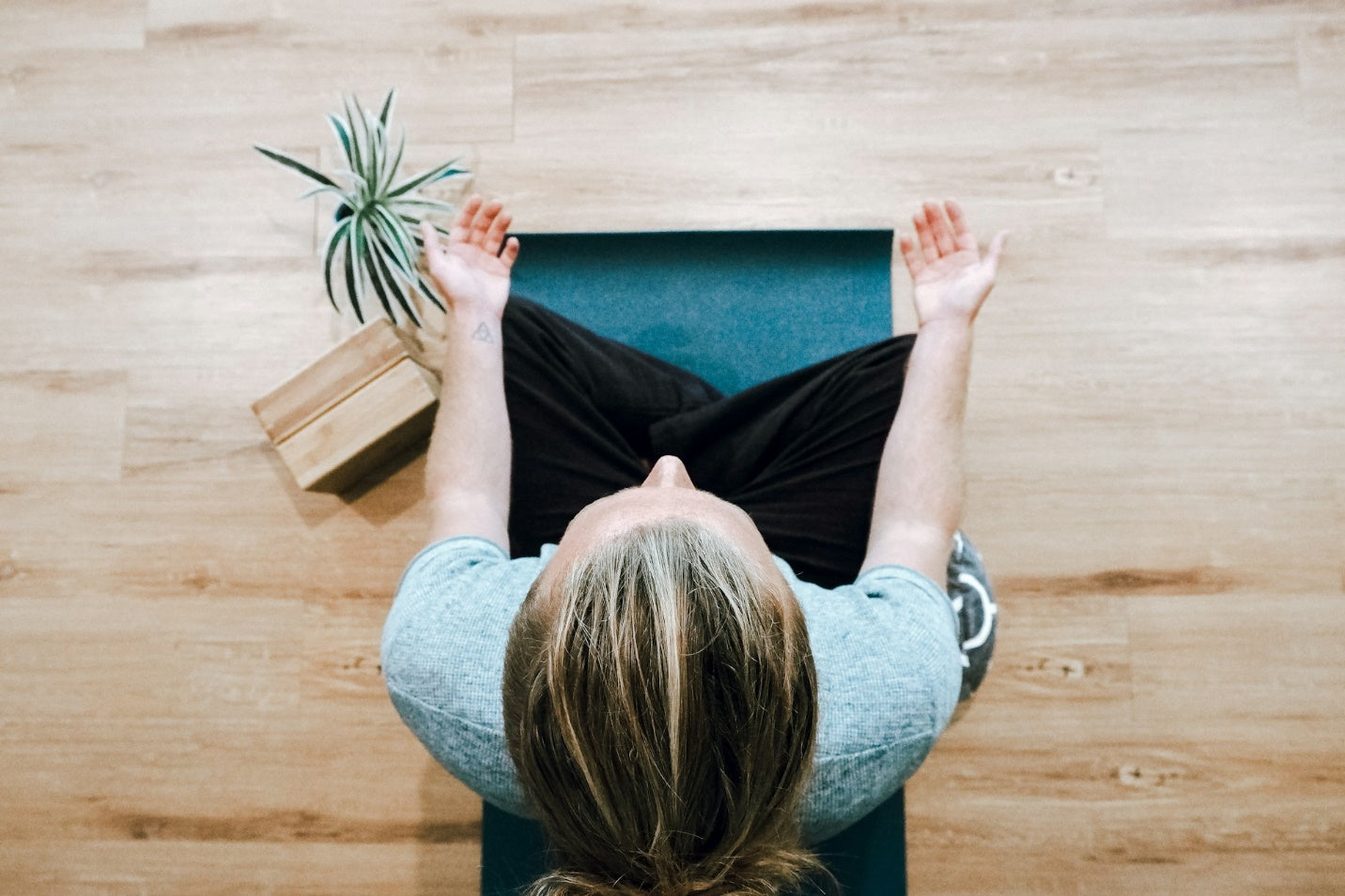 Holistic Approaches to Feminine Care: Mind, Body, and Spirit
