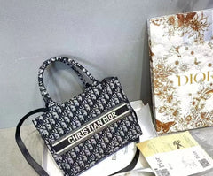 4392 (Small) - Dior